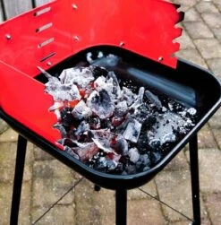 Inround - Barbecue Avec Briquettes De Charbon De Bois, Allume-feu, Allume-charbon Et Brochettes De Barbecue - BBQ 17 Inround - Barbecue Avec Briquettes De Charbon De Bois, Allume-feu, Allume-charbon Et Brochettes De Barbecue - BBQ -Magasin D'Accessoires Pour Barbecue 1181x1200