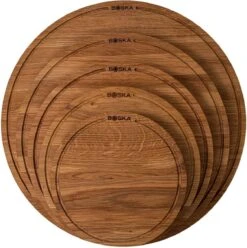 Boska Planche à Pizza Friends XL - Planche De Service ⌀40cm - Eikenhout Européen - Avec Canal Collecteur - Rond -Magasin D'Accessoires Pour Barbecue 1197x1200 3