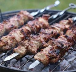 Ensemble De 6 Brochettes Barbecue Krumble / Ensemble De Brochettes En Acier Inoxydable De 45 Cm De Longueur / 6 Brochettes Pour Viande Et Légumes - Acier Inoxydable -Magasin D'Accessoires Pour Barbecue 1200x1143 4