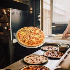 Pelle à Pizza Decopatent® - Pelle à Pizza Ronde Avec Manche Long En Bois (80cm) - Spatule à Pizza Bois / Acier Inoxydable Métal - ROND 20 Pelle à Pizza Decopatent® - Pelle à Pizza Ronde Avec Manche Long En Bois (80cm) - Spatule à Pizza Bois / Acier Inoxydable Métal - ROND -Magasin D'Accessoires Pour Barbecue 1200x1200 1158