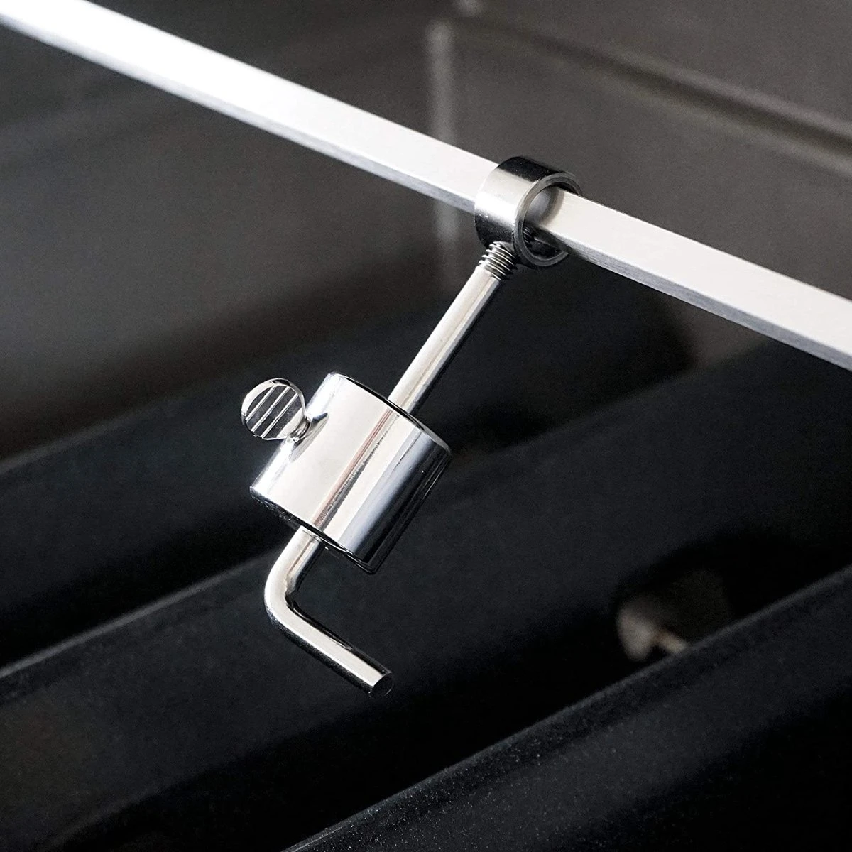 BBQ- Contrepoids Toro Pour Brochettes De Gril, 185 G. Poids De Brochette En Acier Inoxydable Et Roulement Pour Brochette De Rôtisserie, Poids Pour La Rôtisserie. 6 BBQ- Contrepoids Toro Pour Brochettes De Gril, 185 G. Poids De Brochette En Acier Inoxydable Et Roulement Pour Brochette De Rôtisserie, Poids Pour La Rôtisserie. – Image 4