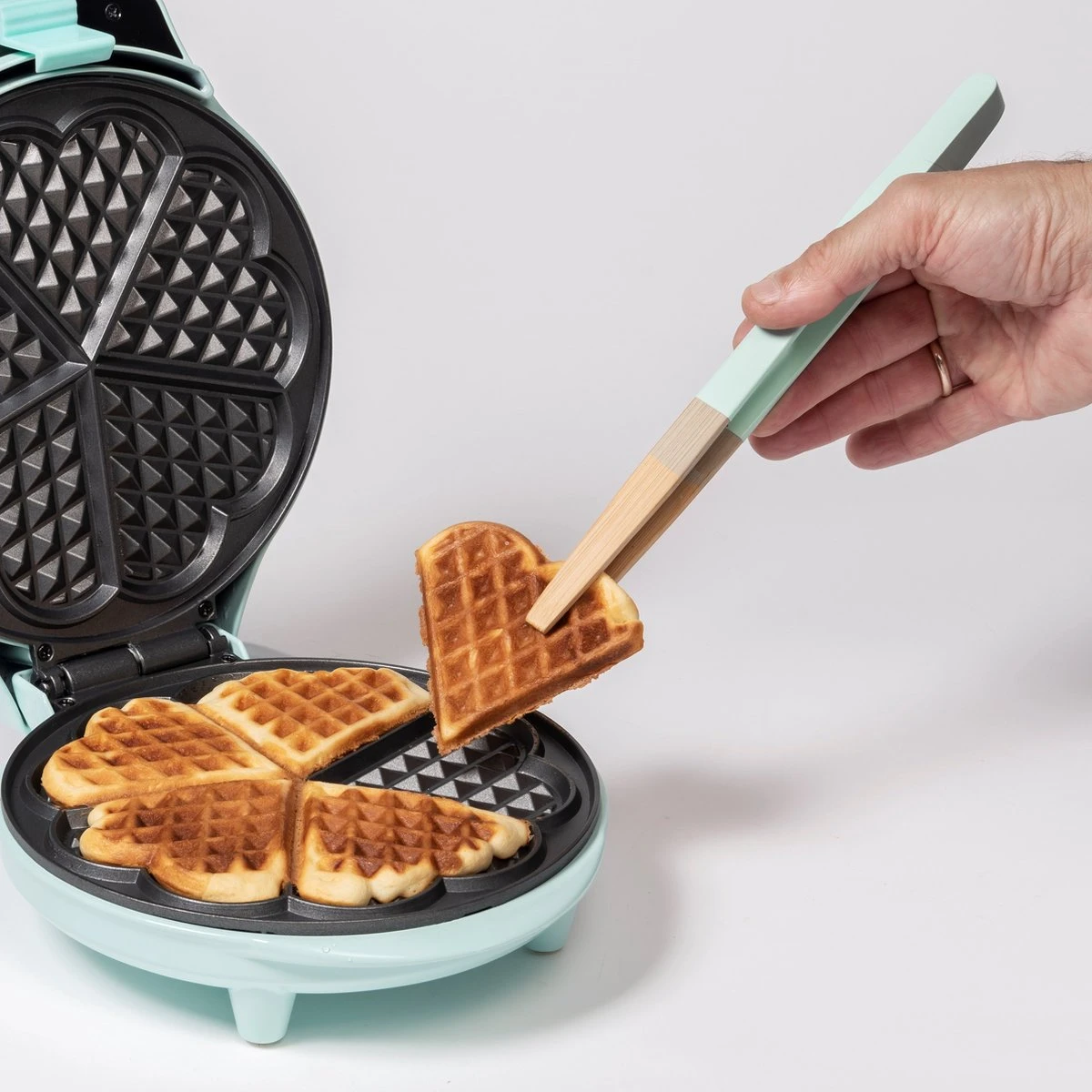 Pince De Service Bestron , Lot De 3, En Bois Naturel, Pince De Cuisine De 25 Cm De Long Pour La Maison, Idéale Pour Les Gaufriers, Poffertjes Ou Crêpières Bestron , Couleur : Multicolore 6 Pince De Service Bestron , Lot De 3, En Bois Naturel, Pince De Cuisine De 25 Cm De Long Pour La Maison, Idéale Pour Les Gaufriers, Poffertjes Ou Crêpières Bestron , Couleur : Multicolore – Image 4