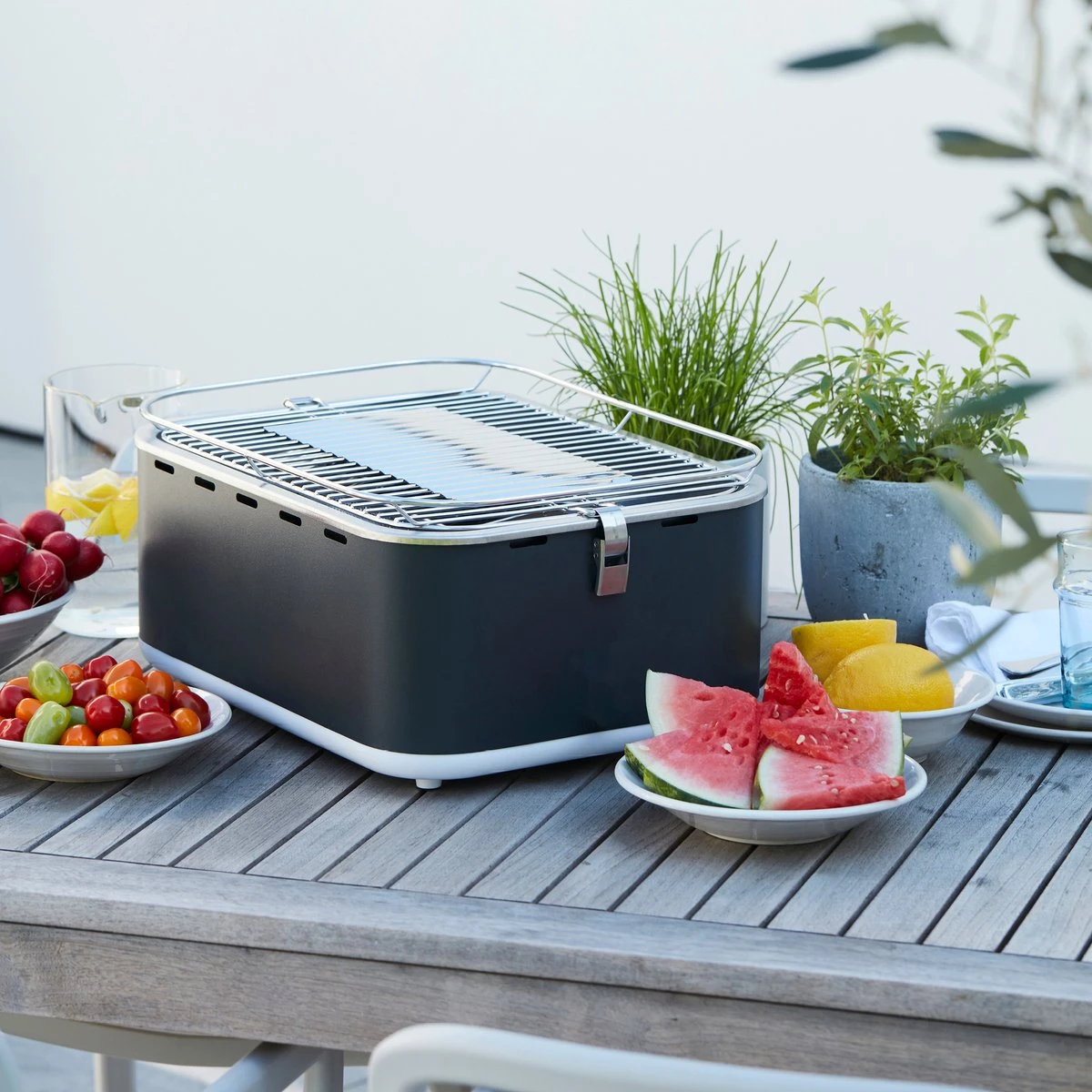 Barbecook Carlo - Barbecue Au Charbon De Bois - Barbecue De Table - Sac De Transport - Compact - Ventilateur - 38,5 X 28,5 Cm - 6 P. - Gris 8 Barbecook Carlo - Barbecue Au Charbon De Bois - Barbecue De Table - Sac De Transport - Compact - Ventilateur - 38,5 X 28,5 Cm - 6 P. - Gris – Image 6