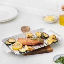 Grille Et Plateau De BBQ Navaris - Grille De Barbecue Pour Viande, Poisson Et Légumes - Convient Au Four Et Au Barbecue - Grille De Barbecue Rectangulaire -Magasin D'Accessoires Pour Barbecue 1200x1200 498