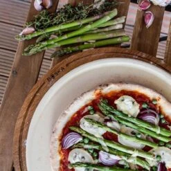 Boska Planche à Pizza Friends XL - Planche De Service ⌀40cm - Eikenhout Européen - Avec Canal Collecteur - Rond -Magasin D'Accessoires Pour Barbecue 1200x1200 626