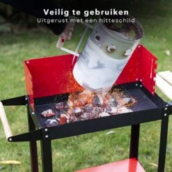 Cheqo® Briquette Starter - Charcoal Starter Metal - BBQ Starter - Barbecue Quick Starter - 27x16cm - BBQ Starter - Allume-feu - Surface Réfractaire - Manche Bois - Bouclier Thermique -Magasin D'Accessoires Pour Barbecue 1200x1200 698