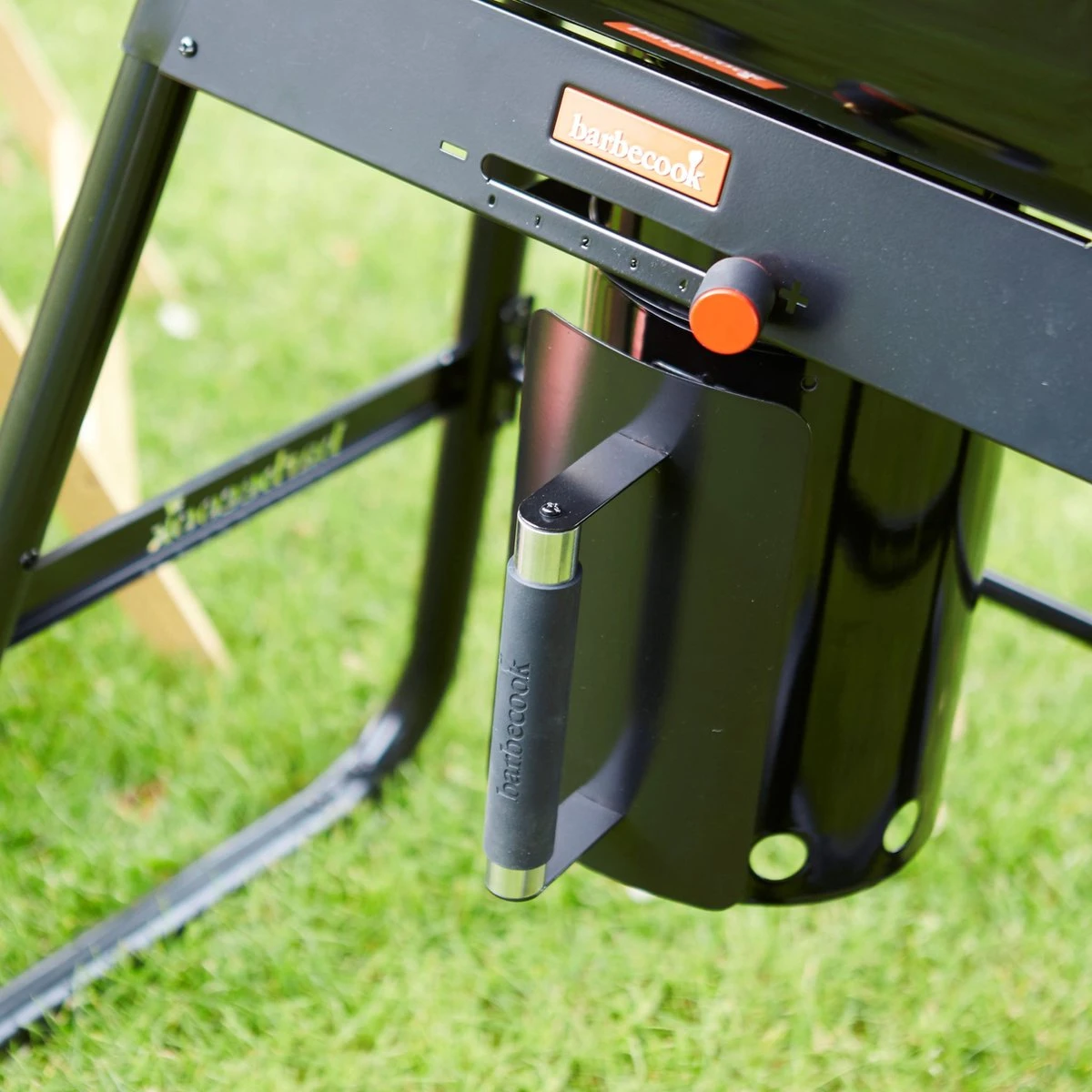 Barbecook Démarreur De Charbon De Bois Pour Une Production En Douceur De Barbecue Au Charbon De Bois - Accessoire De Barbecue - Noir - 21x30x28cm 5 Barbecook Démarreur De Charbon De Bois Pour Une Production En Douceur De Barbecue Au Charbon De Bois - Accessoire De Barbecue - Noir - 21x30x28cm – Image 3