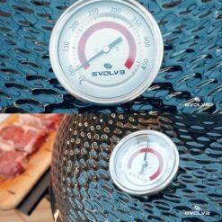 Evolve Advanced Solo - Barbecue Kamado 24" / 61 CM / XXL - Sans Base Ni Tables D'appoint - Accessoires Gratuits Inclus - Parois En Céramique - Forme D'oeuf - Chaleur Directe + Chaleur Indirecte - Ventilation Professionnelle - Thermomètre Intelligent -Magasin D'Accessoires Pour Barbecue 1200x1200 81