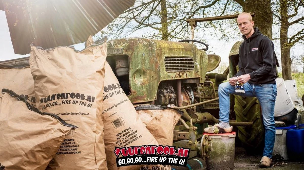 Vuur&Rook South African Premium Lump Charcoal 100% Black Wattle Par Dammers 10 Kg 4 Vuur&Rook South African Premium Lump Charcoal 100% Black Wattle Par Dammers 10 Kg – Image 2