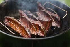 Support à Côtes Levées Pour Barbecue Rösle - Grand -Magasin D'Accessoires Pour Barbecue 1200x800 174