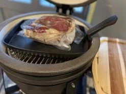 The Bastard Sizzling Assiette Et Support L/M 14 The Bastard Sizzling Assiette Et Support L/M -Magasin D'Accessoires Pour Barbecue 1200x900 40