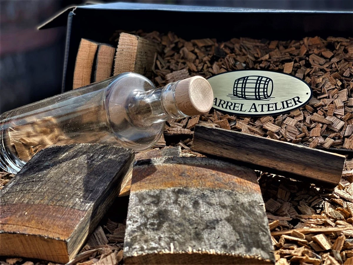 The Barrel BBQ Bottle (Box) / Cadeau Vaderdag / Édition Limited / Copeaux De Bois / Whisky Chunks / Offre De Pasen 4 The Barrel BBQ Bottle (Box) / Cadeau Vaderdag / Édition Limited / Copeaux De Bois / Whisky Chunks / Offre De Pasen – Image 2