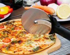 Pelle à Pizza Bighorn Pour BBQ Et Four-Manche Pliant -Coupe-Pizza-Inox -convient Comme Pelle à Pain Et Pelle à Four - SRPT01 13 Pelle à Pizza Bighorn Pour BBQ Et Four-Manche Pliant -Coupe-Pizza-Inox -convient Comme Pelle à Pain Et Pelle à Four - SRPT01 -Magasin D'Accessoires Pour Barbecue 1200x944 1