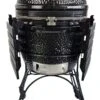 Obelix Kamado Large - 22 Pouces - Zwart - Avec Poseur De Plaque - Feutre En Fibre De Verre - Système D'ouverture / Fermeture - Precision Top-Vent -Magasin D'Accessoires Pour Barbecue 706x1200
