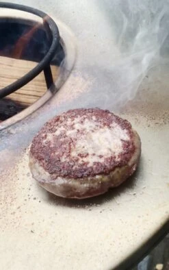 RJRoyal Living Plancha Grill BBQ Amigo Avec Couvercle Et Rangement Bois Brasero Inox Cuisine Exterieure Brasero Pour Exterieur 67x67x95cm -Magasin D'Accessoires Pour Barbecue 753x1200