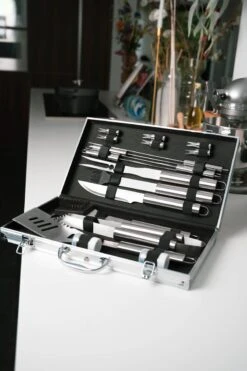Accessoires Pour BBQ Sens Design - 18 Pièces - BBQ' Outils Pour Barbecue -Magasin D'Accessoires Pour Barbecue 800x1200 37