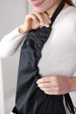 Mine Present - Tablier De Luxe - La Cuisine Est Un Cadeau, La Torréfaction D'un Art - Noir -Magasin D'Accessoires Pour Barbecue 800x1200 85