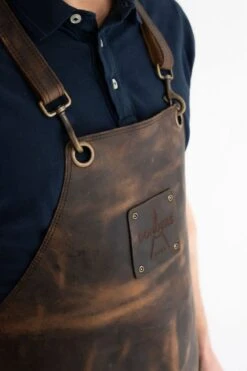 Tablier De BBQ En Cuir Donders 1860 | Cuir Véritable, Taille Unique Et Entièrement Réglable -Magasin D'Accessoires Pour Barbecue 800x1200 94