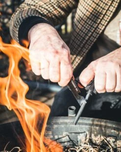 Le Bâton De Magnésium Du Moulin à Vent - Allume-feu Ferro Rod - Firestarter - Tige De Magnésium 16 Le Bâton De Magnésium Du Moulin à Vent - Allume-feu Ferro Rod - Firestarter - Tige De Magnésium -Magasin D'Accessoires Pour Barbecue 954x1200